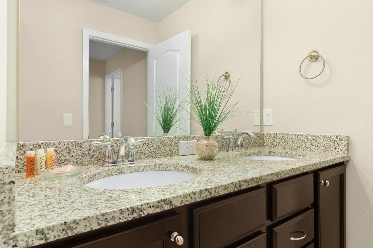 A Whole New World Villa Kissimmee Exterior photo